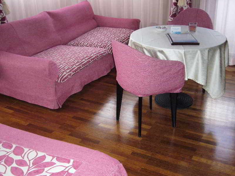 Hotel Bristol Pesaro Bagian luar foto