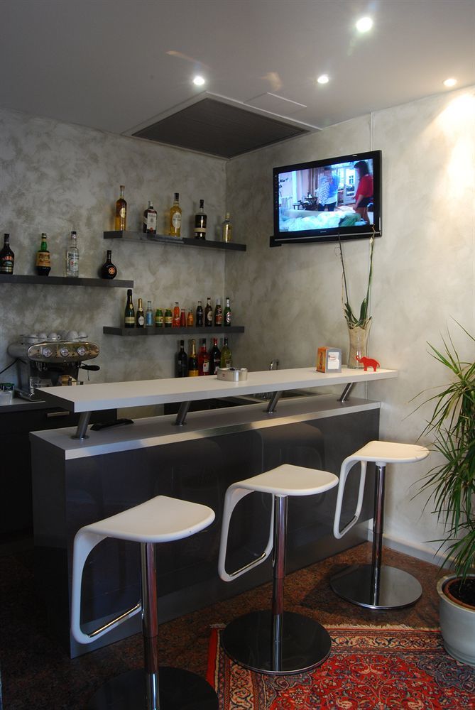 Hotel Bristol Pesaro Bagian luar foto